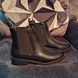 New Look Black Ankle Boots